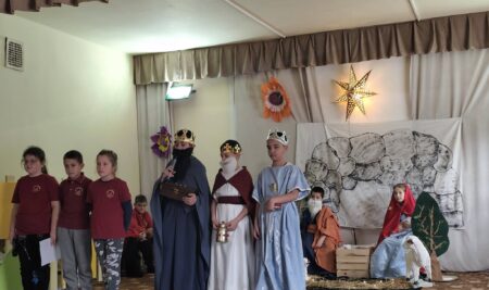 Празничен спектакъл