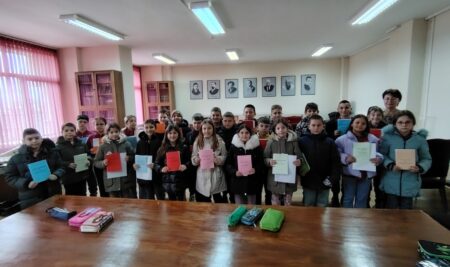 С почит към Апостола!